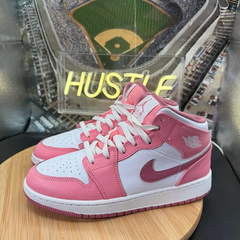 Air Jordan 1 Mid GS Valentines Day Edition (2023) Sz 7Y